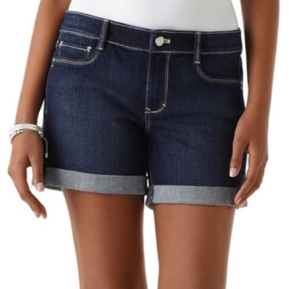 White House Black Market Blanc Midi Shorts